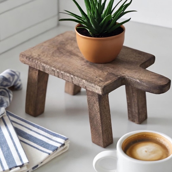 Cutting Board Riser - Picture 2 of 4